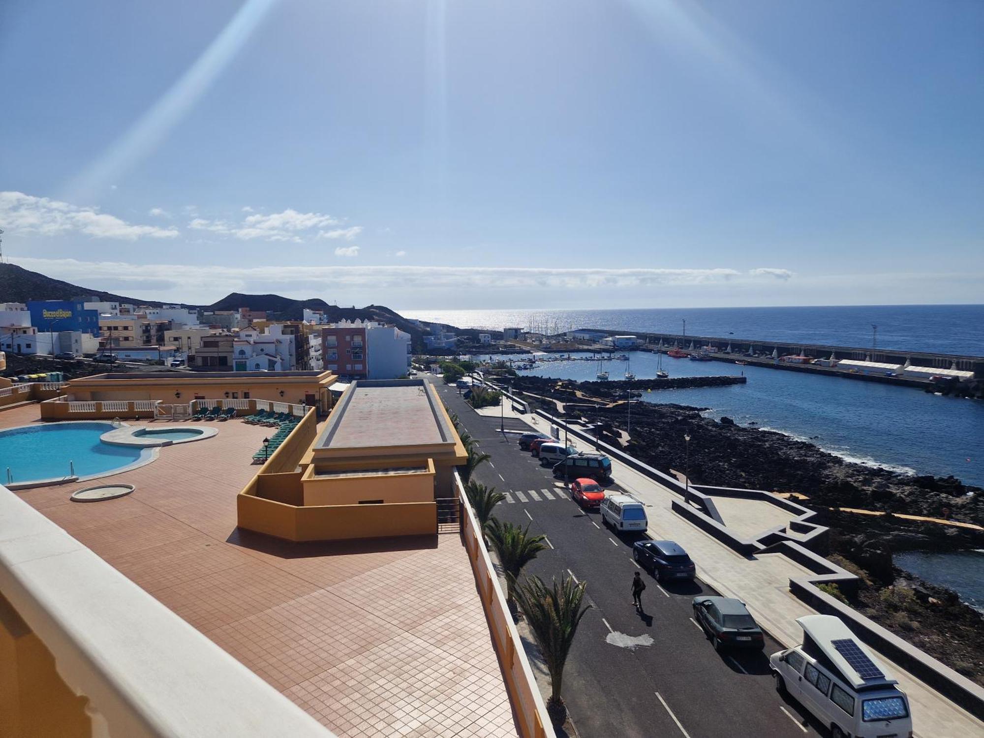 Apartamento con maravillosas vistas en primera línea La Restinga Exterior foto